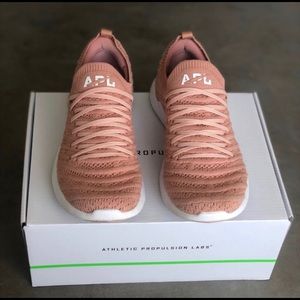 APL Techloom Wave Sneaker